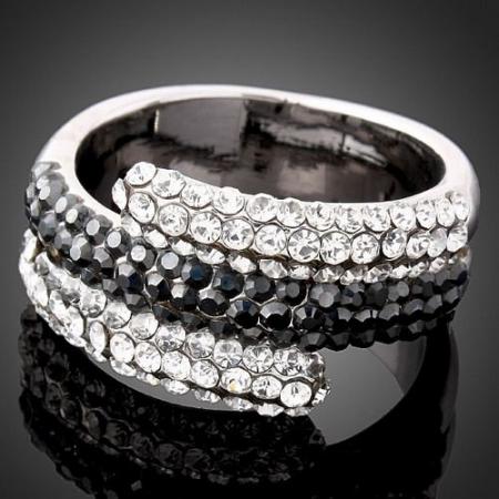 3-ROW BY-PASS SWAROVSKI CRYSTAL RING-sz9